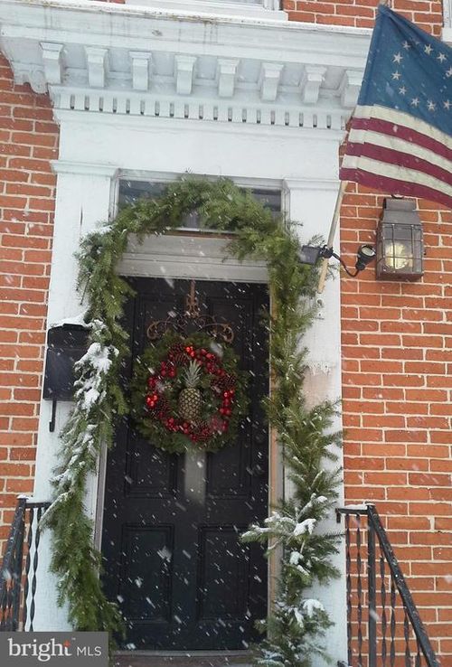 203 York St, HANOVER, PA, 17331-3228 | Card Image