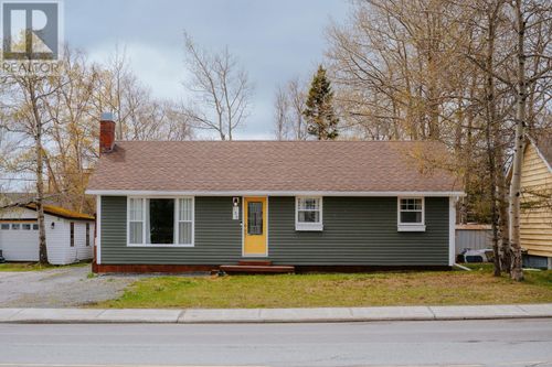 166 Airport Blvd, Gander, NL, A1V1K5 | Card Image