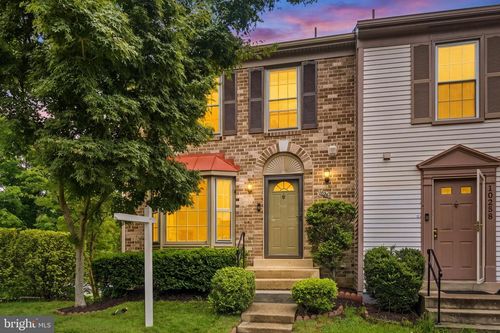10260 Eagle Nest Ct, FAIRFAX, VA, 22032-3232 | Card Image