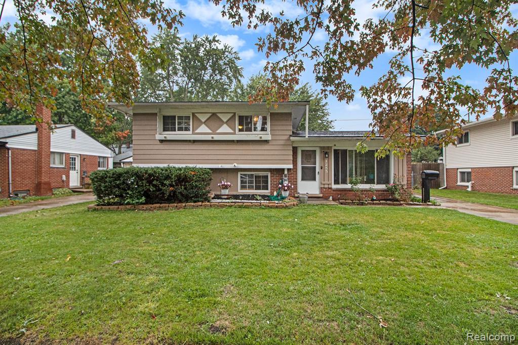 Gault Dr, Ypsilanti, MI 48198 #1