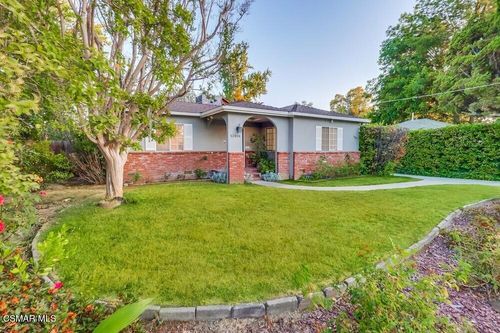13906 Sylvan St, Van Nuys, CA, 91401 | Card Image