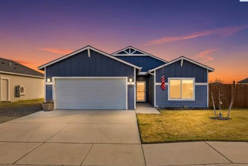 1324 14th St, Benton City, WA, 99320-5524 | Card Image