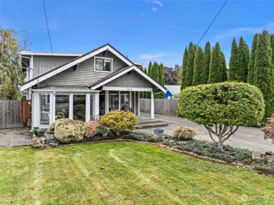 1215 W Pioneer, House other with 4 bedrooms, 1 bathrooms and 1 parking in Puyallup WA | Image 2