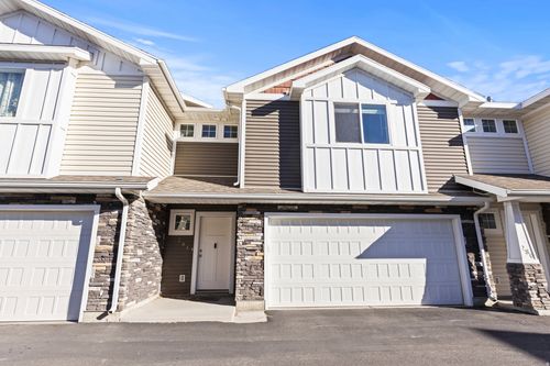 284 W 20 N, Hyrum, UT, 84319-1508 | Card Image