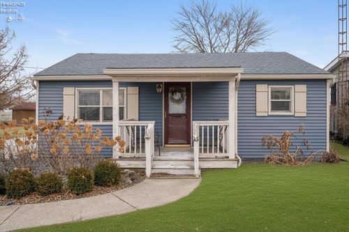 605 S Fostoria Rd, Port Clinton, OH, 43452-9508 | Card Image