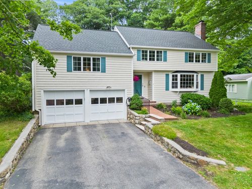 7 Trickett Rd, Lynnfield, MA, 01940-2021 | Card Image