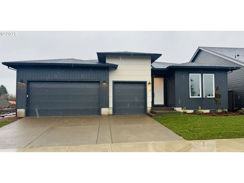 707 Magnolia Ave, Woodburn, OR, 97071-7769 | Card Image