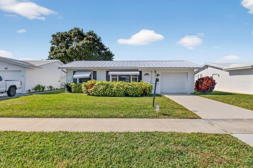 1904 Sw Golf Ln, Boynton Beach, FL, 33426-4632 | Card Image