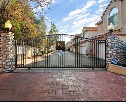 unit-8-13775 Glenoaks Blvd, Rancho Cascades, CA, 91342-8368 | Card Image