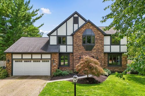 8888 Chateau Dr Nw, Pickerington, OH, 43147-8268 | Card Image