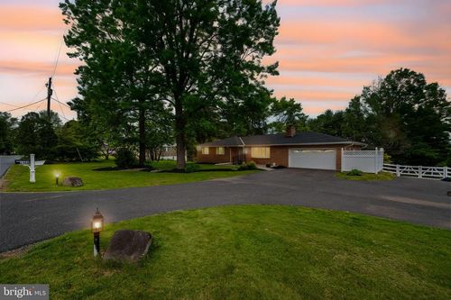 2460 Mill Rd, QUAKERTOWN, PA, 18951-2273 | Card Image