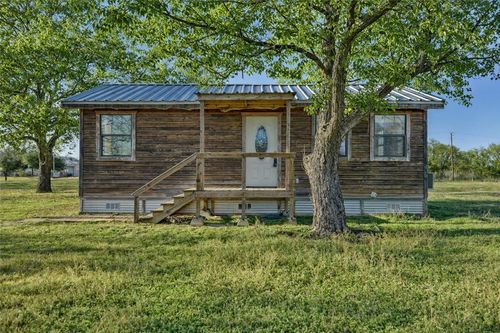 b-320 Gulf Ave, Caldwell, TX, 77836 | Card Image