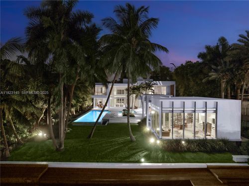 30 Palm Ave, Miami Beach, FL, 33139-5138 | Card Image