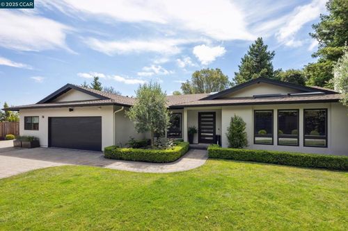 51 Knickerbocker Ln, Orinda, CA, 94563-3722 | Card Image