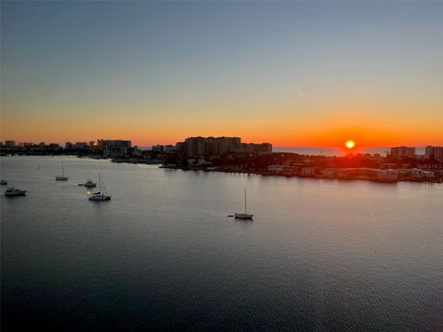 1005-660 Island Way, CLEARWATER BEACH, FL, 33767 | Card Image