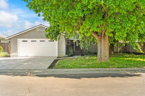 829 Morning Glory Street, West Sacramento, CA, 95691 | Card Image