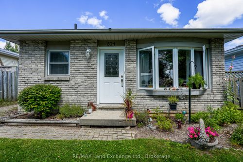824 Andrew Malcolm Dr, Kincardine, ON, N2Z1M6 | Card Image