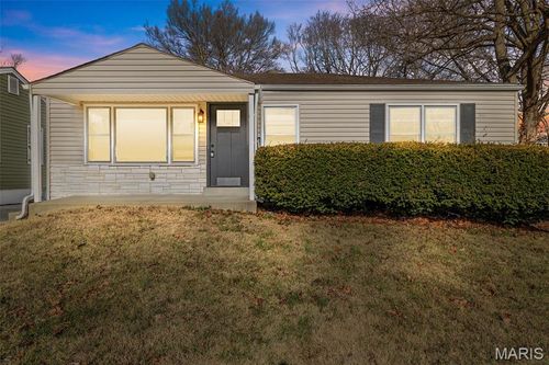 8835 Kathlyn Dr, Berkeley, MO, 63134-3233 | Card Image