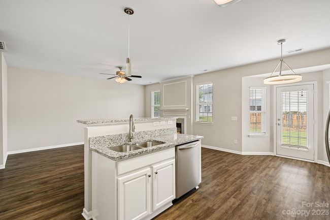 9814 Forest Run Ln, House other with 3 bedrooms, 2 bathrooms and null parking in Charlotte NC | Image 12