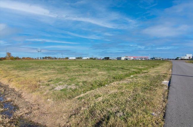 000 W Port Arthur Rd, Home with 0 bedrooms, 0 bathrooms and null parking in Port Arthur TX | Image 7