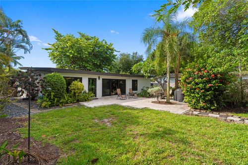2829 Ne 17th Ave, Wilton Manors, FL, 33334-4330 | Card Image