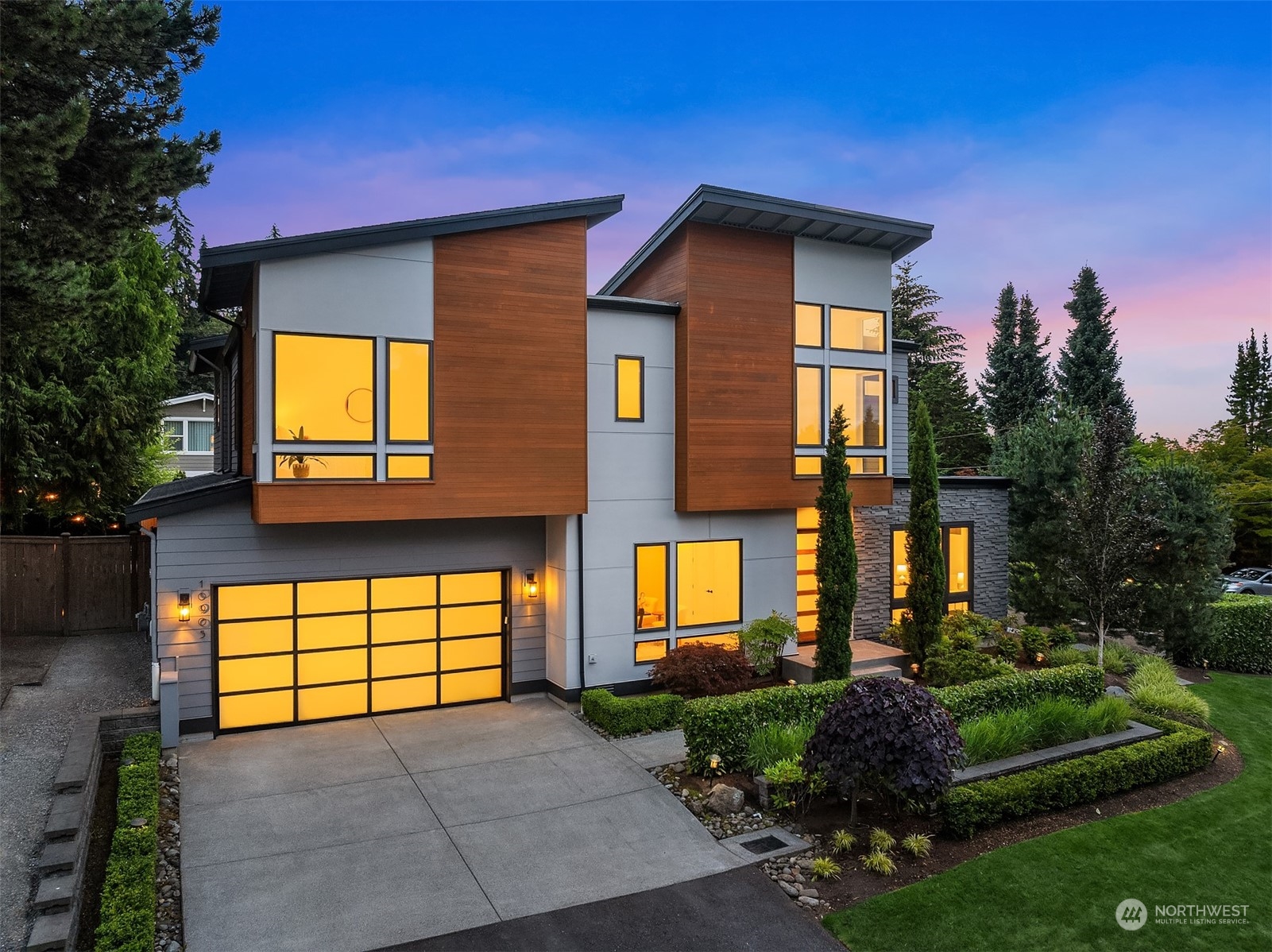 18th Pl, Bellevue, WA 98004