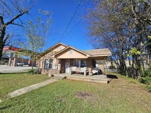 421 E Main St, Clarksville, AR, 72830-3772 | Card Image
