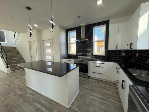 2600 W Bonnie Ln, Rogers, AR, 72758 | Card Image