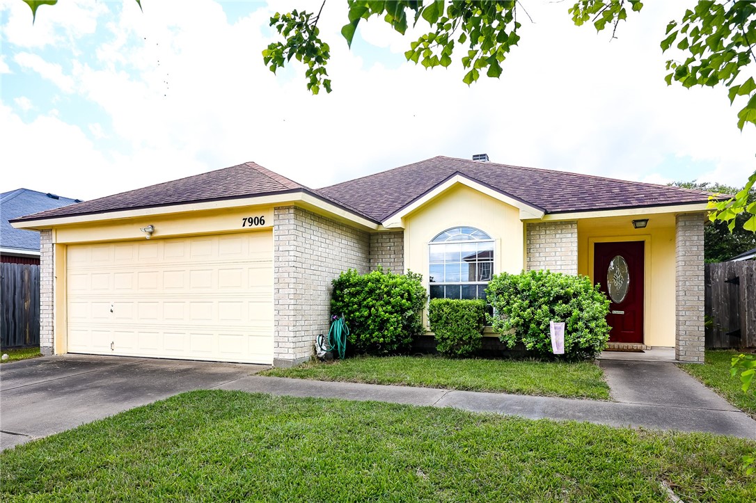 Fox Dr, Corpus Christi, TX 78414