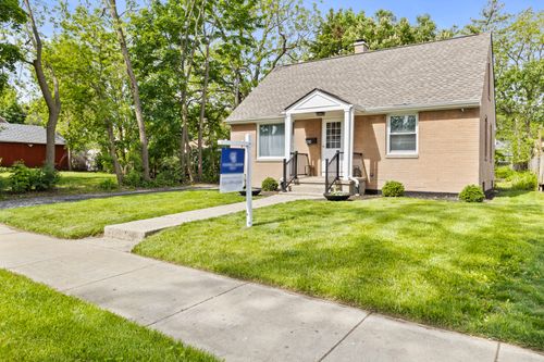 1012 Leith Ave, Waukegan, IL, 60085-2522 | Card Image