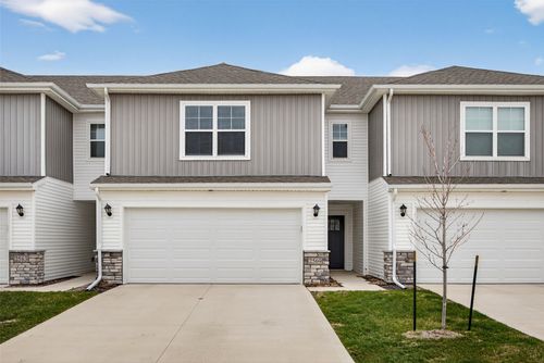 2569 Se Hawkins Ave, Cumming, IA, 50061 | Card Image