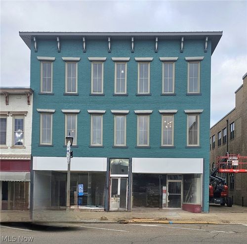 422 Main St, Coshocton, OH, 43812-1511 | Card Image