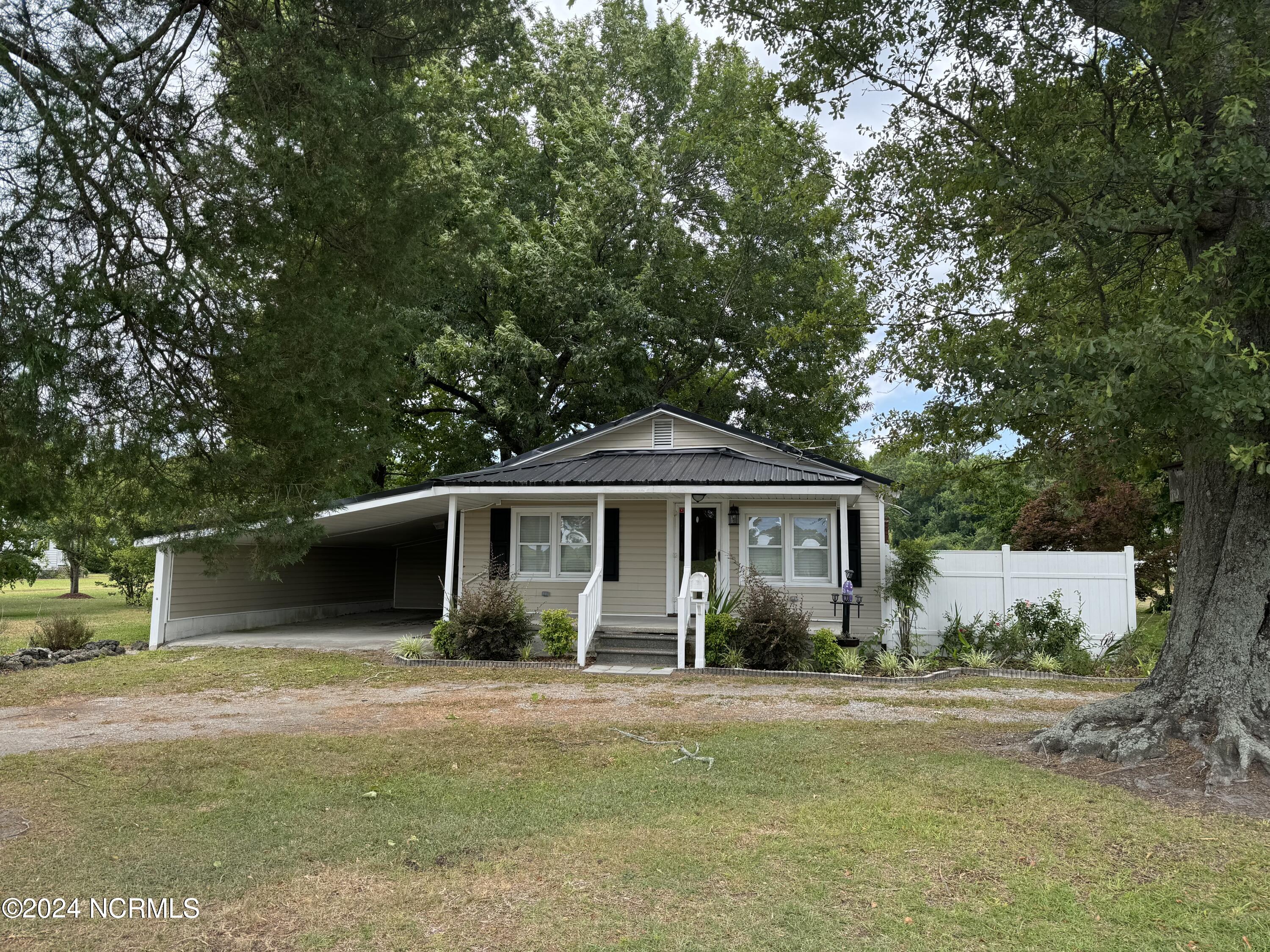 Riggstown Rd, Pollocksville, NC 28573