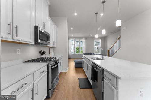 1783 Hickory Woods Rd, DUMFRIES, VA, 22026-2990 | Card Image