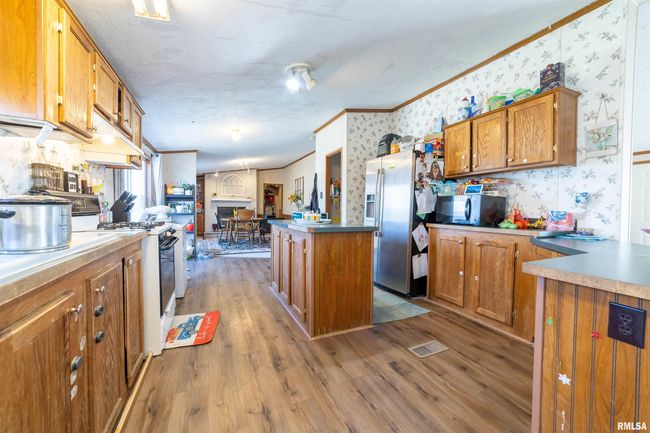611 N Rangeline Street, House other with 5 bedrooms, 2 bathrooms and null parking in Lima IL | Image 6