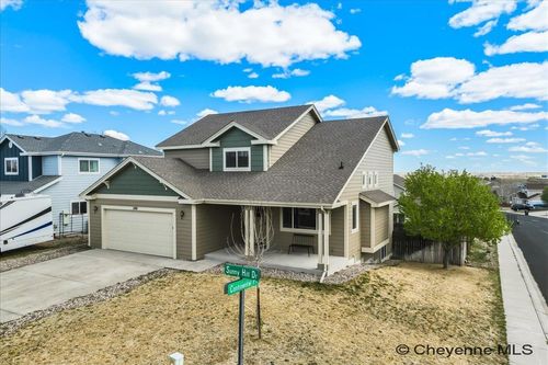 1501 Sunny Hill Dr, Cheyenne, WY, 82001-6883 | Card Image