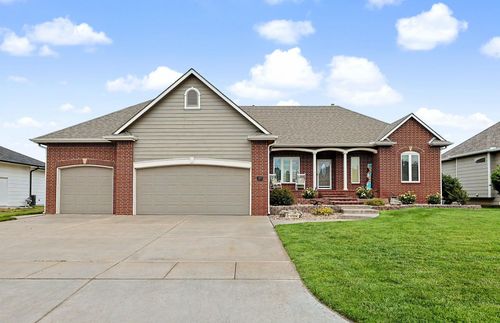 150 S Blue Bells Ct, Garden Plain, KS, 67050-9225 | Card Image