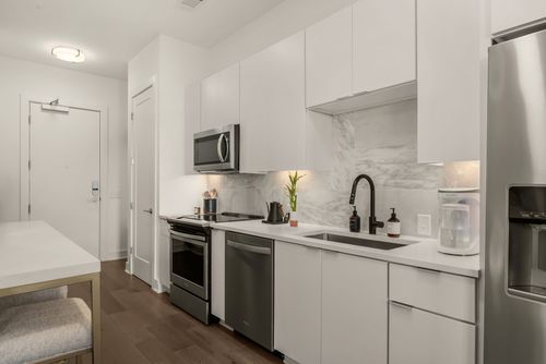 408-1125 10th Ave N, Nashville, TN, 37208-3390 | Card Image