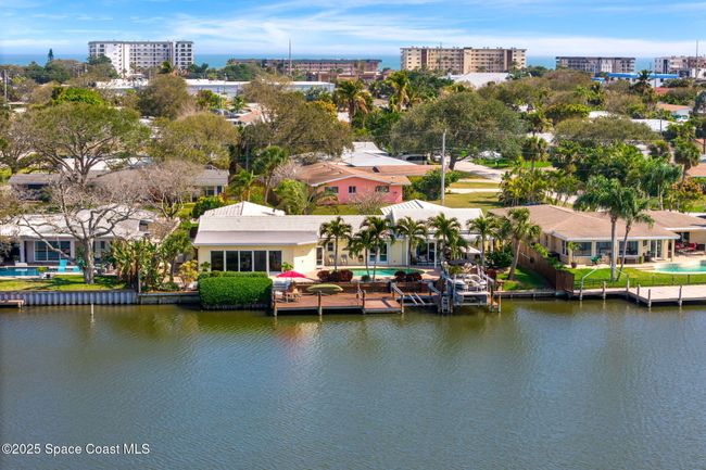 561 Capri Rd, House other with 4 bedrooms, 4 bathrooms and null parking in Cocoa Beach FL | Image 72