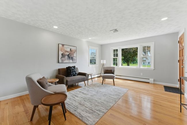 945 Shoemaker Ln, House other with 4 bedrooms, 1 bathrooms and 4 parking in Feeding Hills MA | Image 9