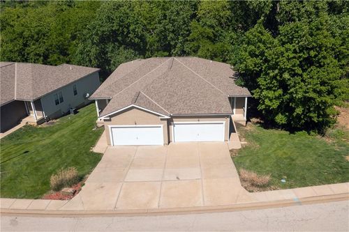3303-3301-3303 N 103rd Ter, Kansas City, KS, 66109-5815 | Card Image