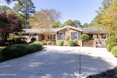 503 Henry St, Windsor, NC, 27983-2003 | Card Image