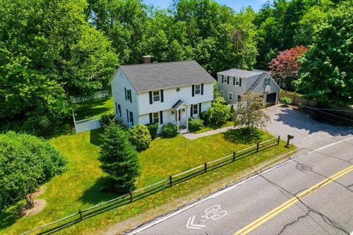 14 Hampton Falls Road, Exeter, NH, 03833 | Card Image