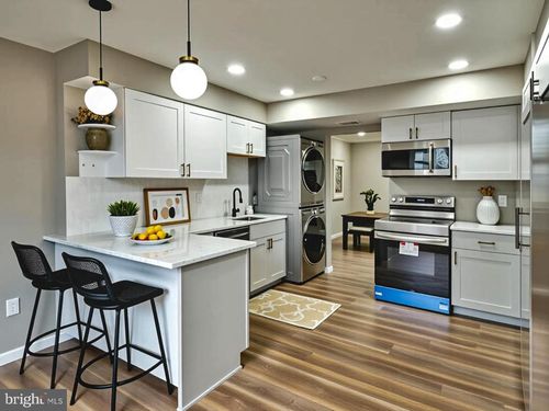 1028 Brixton Ct, STERLING, VA, 20164-5202 | Card Image