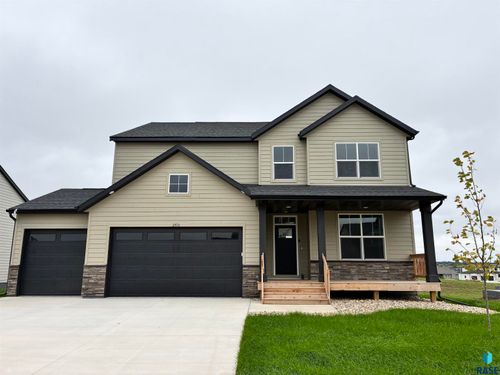 2713 S Copper Creek Ave, Sioux Falls, SD, 57110 | Card Image