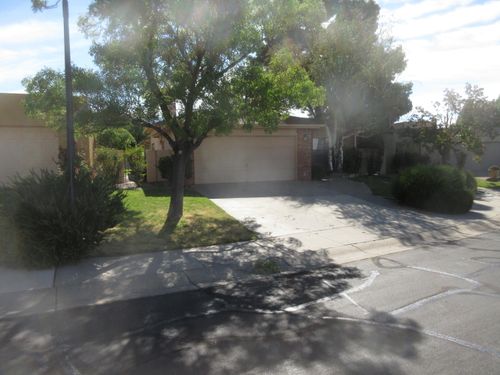 6904 La Costa Dr Ne, Albuquerque, NM, 87111-5870 | Card Image