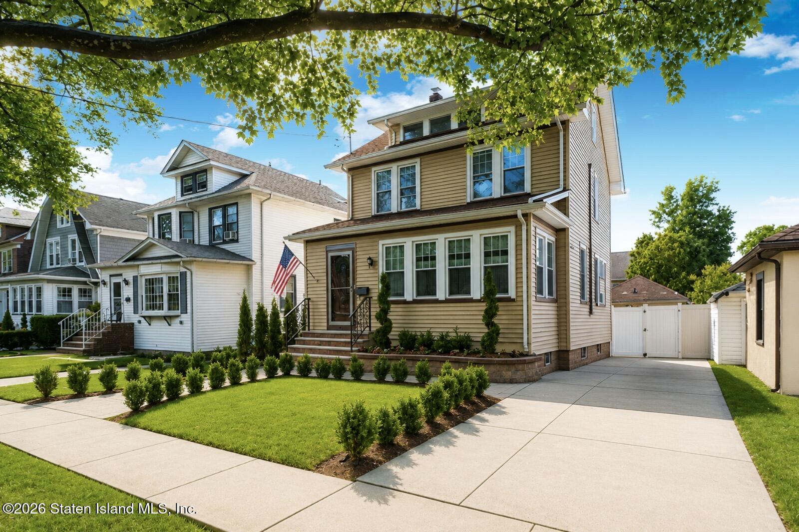 Residential in Staten Island 2