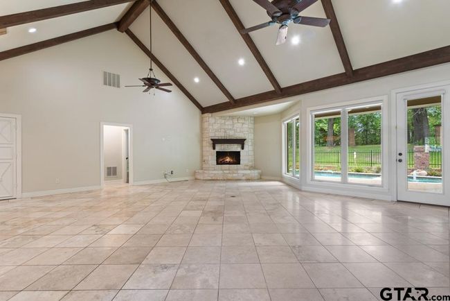 7034 Walden Dr, House other with 3 bedrooms, 2 bathrooms and null parking in Tyler TX | Image 5