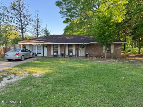 605 Old Canton Rd, Carthage, MS, 39051-4021 | Card Image