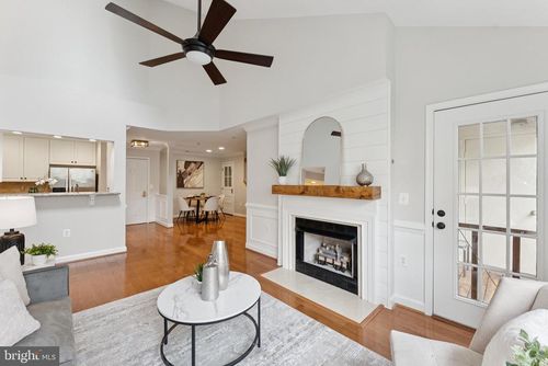 apt-408-2330 14th St N, ARLINGTON, VA, 22201-5867 | Card Image